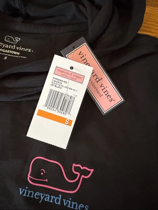 Vineyard Vines Black Hooded Tee with White Whale Print - Picture 3 of 4